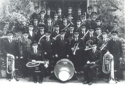 1954